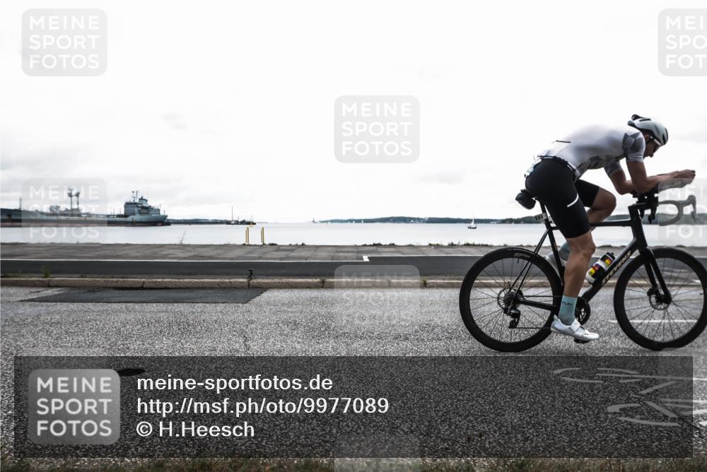 16.08.2026 - KN Förde Triathlon 2026 H.Heesch http://msf.ph/oto/9977089 16.08.2026 11:34:20 Radfahren 422, 424 meine-sportfotos.de