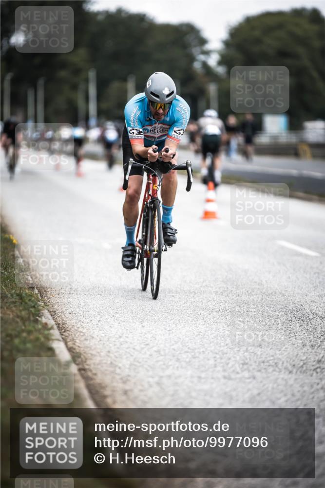 16.08.2026 - KN Förde Triathlon 2026 H.Heesch http://msf.ph/oto/9977096 16.08.2026 11:21:12 Radfahren 320, 338 meine-sportfotos.de