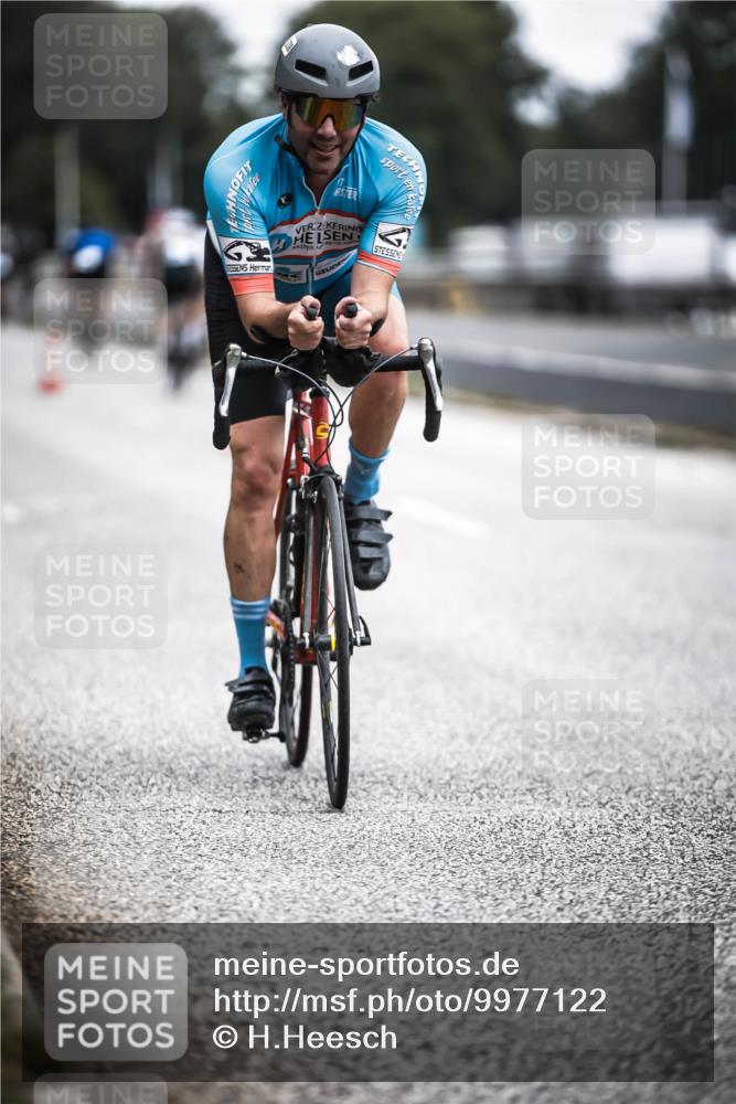 16.08.2026 - KN Förde Triathlon 2026 H.Heesch http://msf.ph/oto/9977122 16.08.2026 11:21:13 Radfahren 312, 320, 338 meine-sportfotos.de