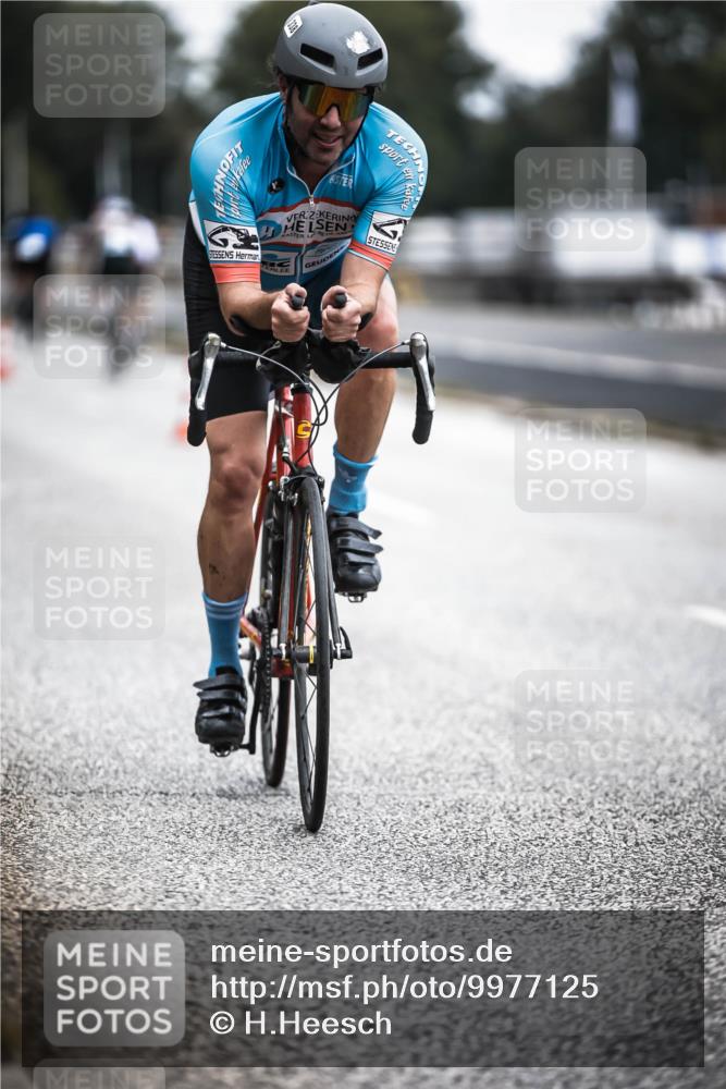 16.08.2026 - KN Förde Triathlon 2026 H.Heesch http://msf.ph/oto/9977125 16.08.2026 11:21:13 Radfahren 312, 320, 338 meine-sportfotos.de