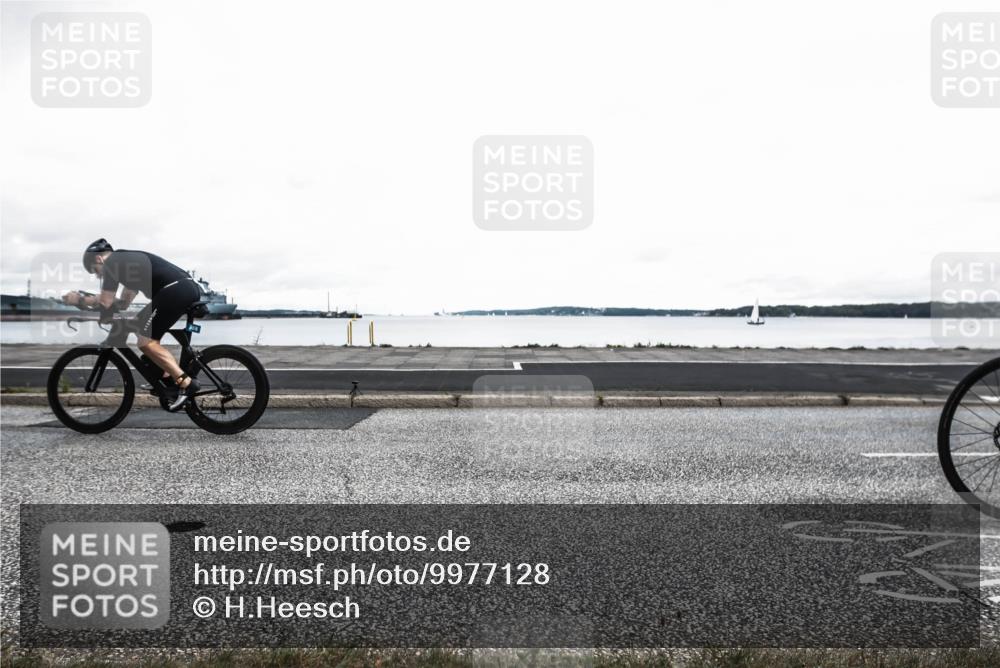 16.08.2026 - KN Förde Triathlon 2026 H.Heesch http://msf.ph/oto/9977128 16.08.2026 11:35:04 Radfahren 322, 364, 401 meine-sportfotos.de