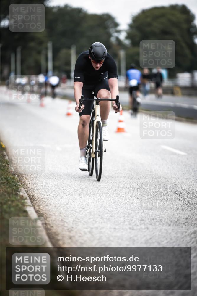 16.08.2026 - KN Förde Triathlon 2026 H.Heesch http://msf.ph/oto/9977133 16.08.2026 11:21:17 Radfahren 312, 320 meine-sportfotos.de