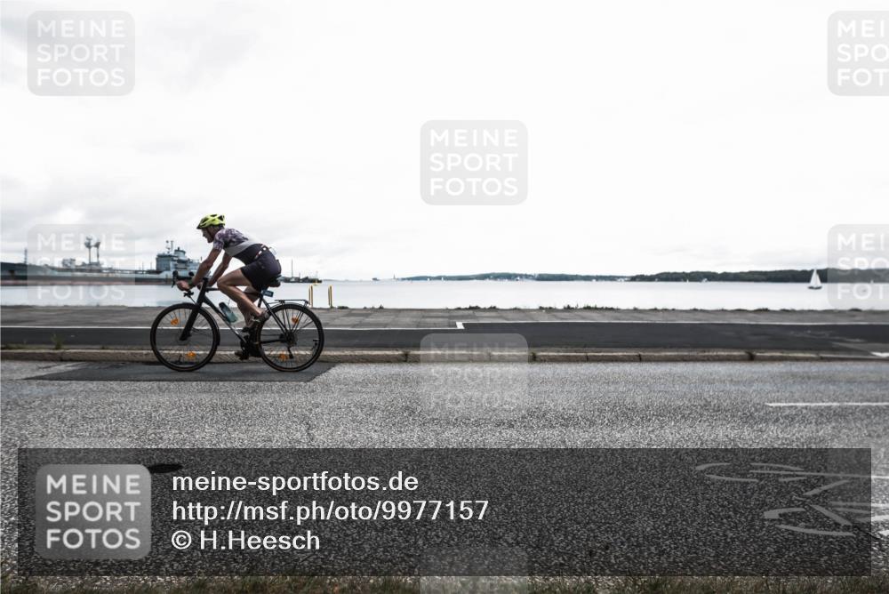 16.08.2026 - KN Förde Triathlon 2026 H.Heesch http://msf.ph/oto/9977157 16.08.2026 11:36:17 Radfahren 406, 421 meine-sportfotos.de