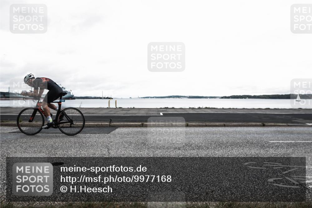 16.08.2026 - KN Förde Triathlon 2026 H.Heesch http://msf.ph/oto/9977168 16.08.2026 11:36:34 Radfahren 339, 382, 435 meine-sportfotos.de