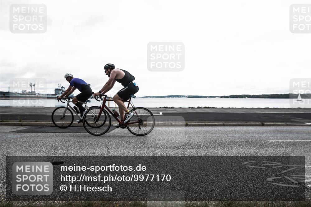 16.08.2026 - KN Förde Triathlon 2026 H.Heesch http://msf.ph/oto/9977170 16.08.2026 11:36:37 Radfahren 371, 435 meine-sportfotos.de