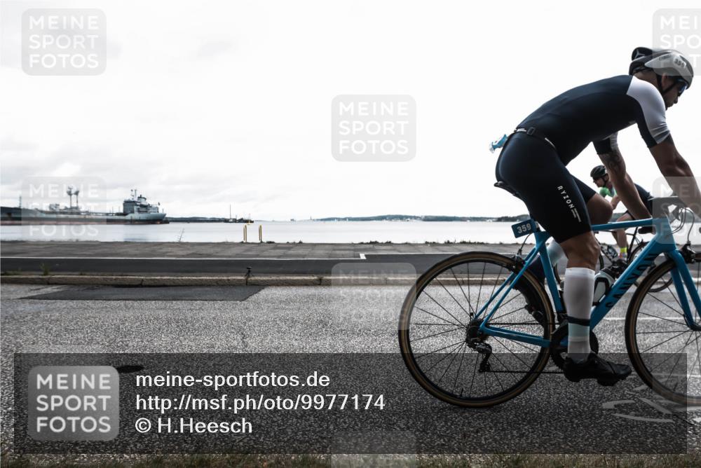 16.08.2026 - KN Förde Triathlon 2026 H.Heesch http://msf.ph/oto/9977174 16.08.2026 11:36:38 Radfahren 371, 435 meine-sportfotos.de