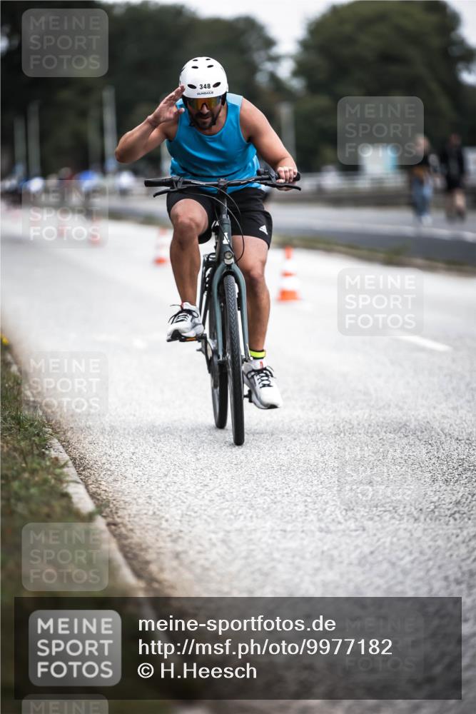 16.08.2026 - KN Förde Triathlon 2026 H.Heesch http://msf.ph/oto/9977182 16.08.2026 11:21:26 Radfahren 348, 394, 424 meine-sportfotos.de