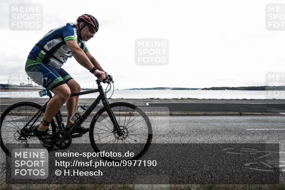 16.08.2026 - KN Förde Triathlon 2026 H.Heesch http://msf.ph/oto/9977190 16.08.2026 11:37:05 Radfahren 370, 398, 404, 407, 415 meine-sportfotos.de