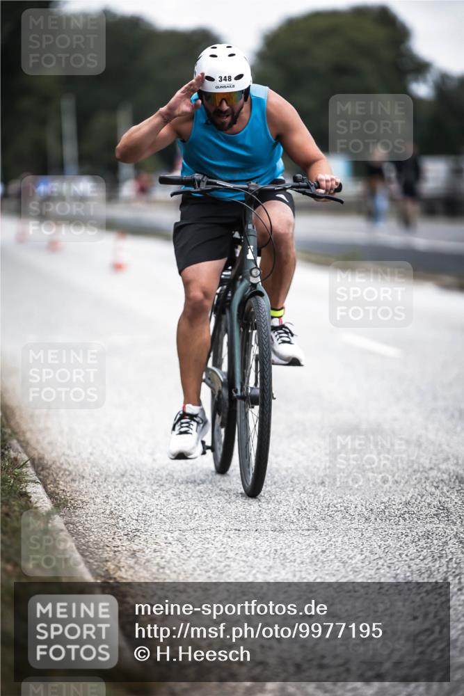 16.08.2026 - KN Förde Triathlon 2026 H.Heesch http://msf.ph/oto/9977195 16.08.2026 11:21:26 Radfahren 348, 394, 424 meine-sportfotos.de