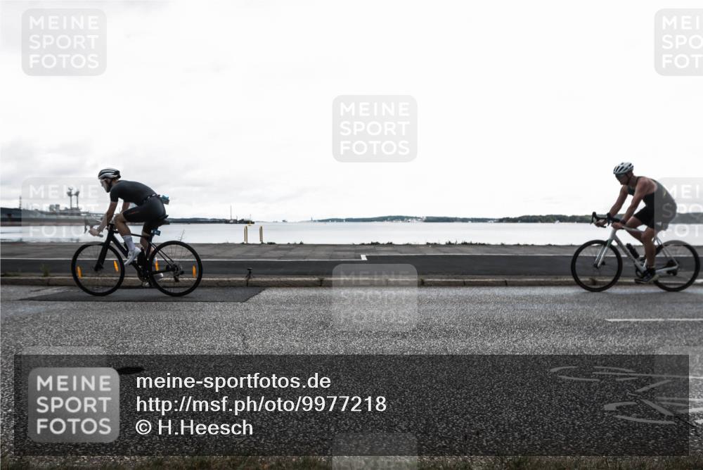 16.08.2026 - KN Förde Triathlon 2026 H.Heesch http://msf.ph/oto/9977218 16.08.2026 11:37:46 Radfahren 390, 432 meine-sportfotos.de