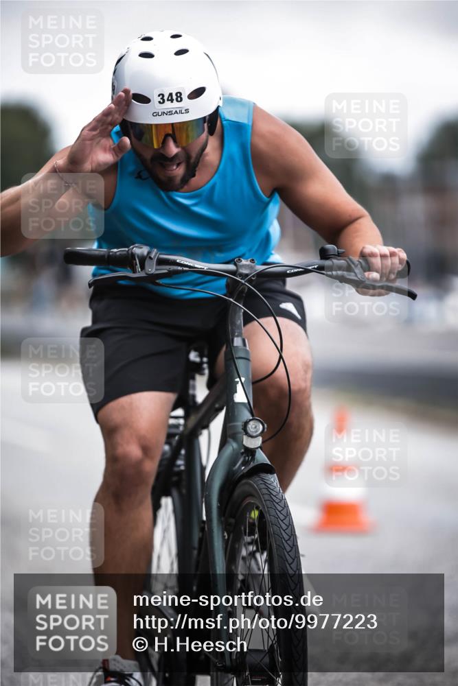 16.08.2026 - KN Förde Triathlon 2026 H.Heesch http://msf.ph/oto/9977223 16.08.2026 11:21:27 Radfahren 348, 394, 424 meine-sportfotos.de