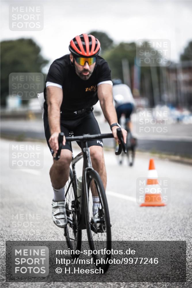 16.08.2026 - KN Förde Triathlon 2026 H.Heesch http://msf.ph/oto/9977246 16.08.2026 11:21:35 Radfahren 352, 426, 436 meine-sportfotos.de