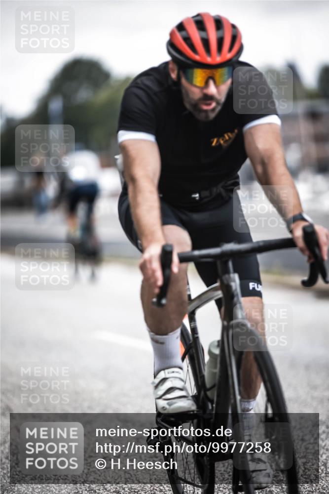 16.08.2026 - KN Förde Triathlon 2026 H.Heesch http://msf.ph/oto/9977258 16.08.2026 11:21:36 Radfahren 352, 426, 436 meine-sportfotos.de