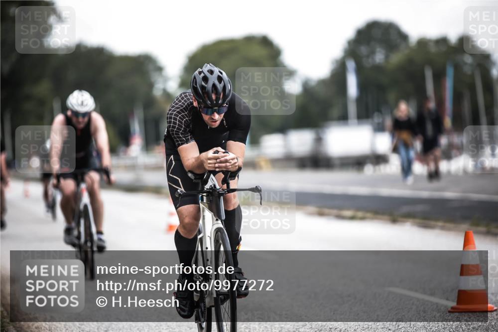 16.08.2026 - KN Förde Triathlon 2026 H.Heesch http://msf.ph/oto/9977272 16.08.2026 11:21:42 Radfahren 323, 342, 347, 365, 377, 426 meine-sportfotos.de