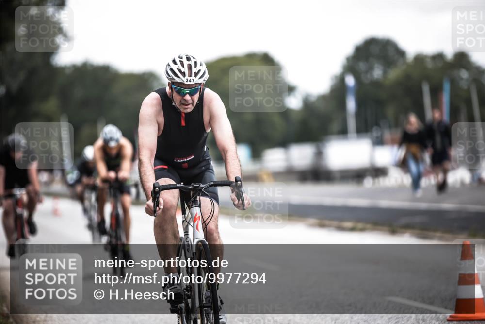 16.08.2026 - KN Förde Triathlon 2026 H.Heesch http://msf.ph/oto/9977294 16.08.2026 11:21:43 Radfahren 323, 342, 347, 365, 377, 426 meine-sportfotos.de