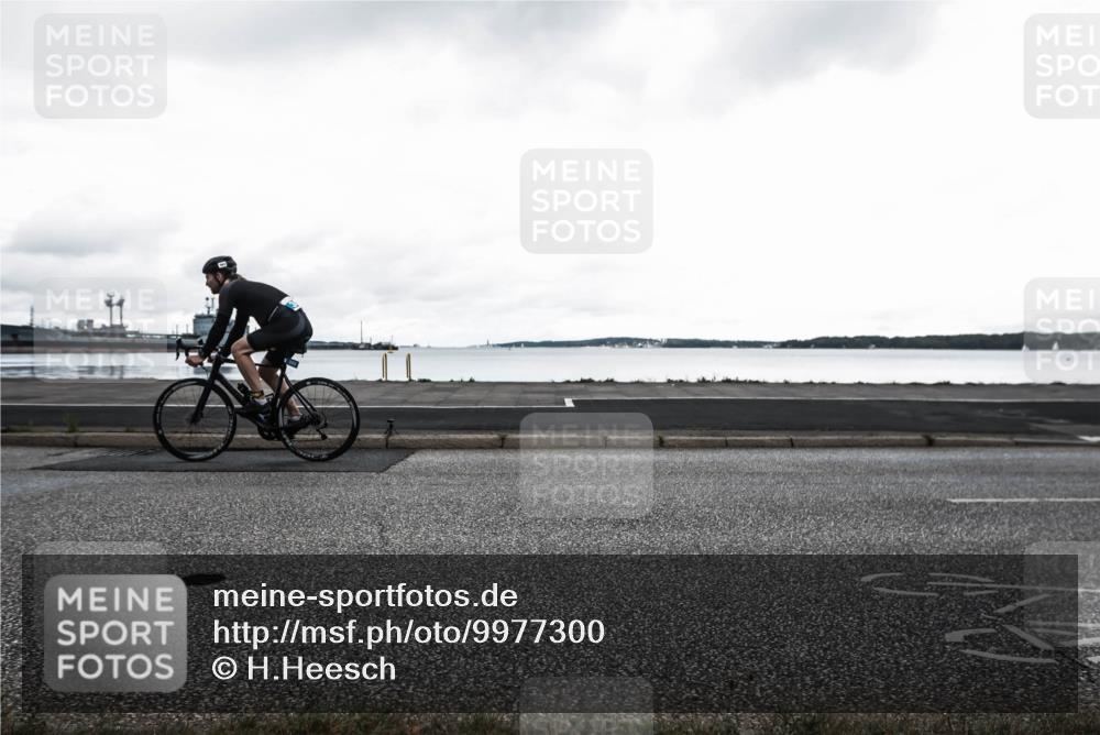 16.08.2026 - KN Förde Triathlon 2026 H.Heesch http://msf.ph/oto/9977300 16.08.2026 11:40:29 Radfahren 386, 411 meine-sportfotos.de
