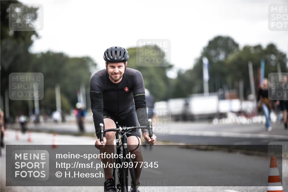16.08.2026 - KN Förde Triathlon 2026 H.Heesch http://msf.ph/oto/9977345 16.08.2026 11:21:46 Radfahren 342, 347, 365, 372, 377 meine-sportfotos.de