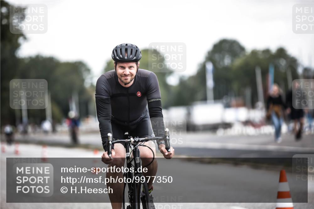 16.08.2026 - KN Förde Triathlon 2026 H.Heesch http://msf.ph/oto/9977350 16.08.2026 11:21:46 Radfahren 342, 347, 365, 372, 377 meine-sportfotos.de