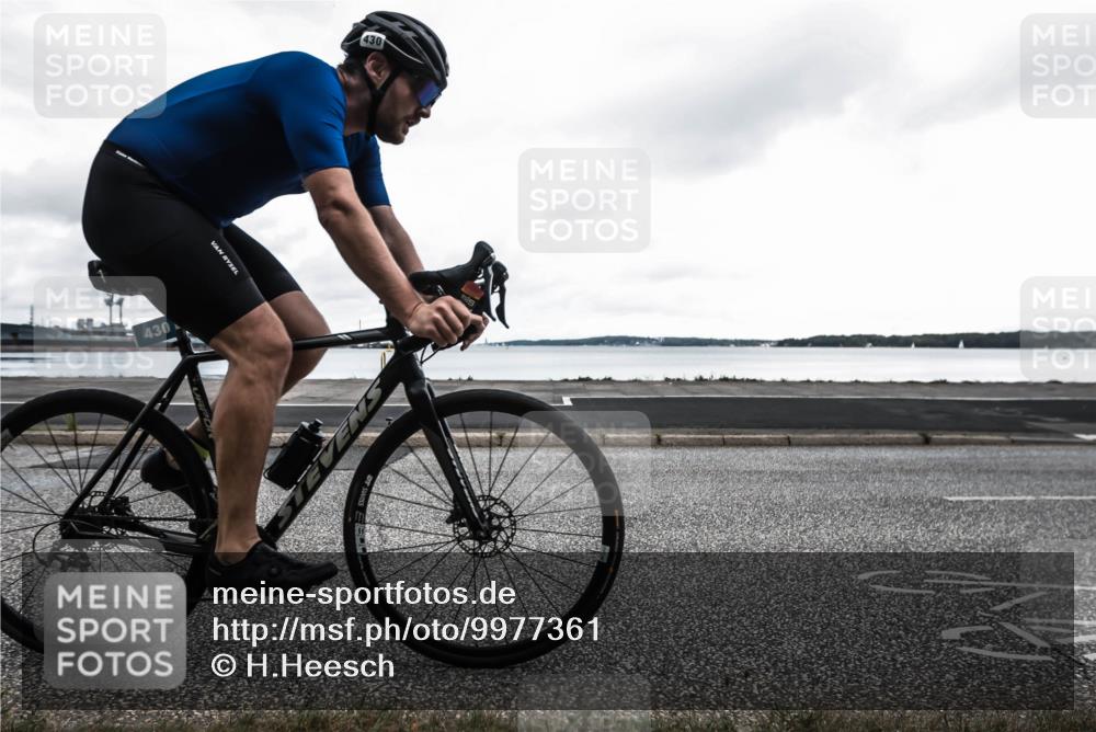 16.08.2026 - KN Förde Triathlon 2026 H.Heesch http://msf.ph/oto/9977361 16.08.2026 11:42:45 Radfahren 399, 410 meine-sportfotos.de