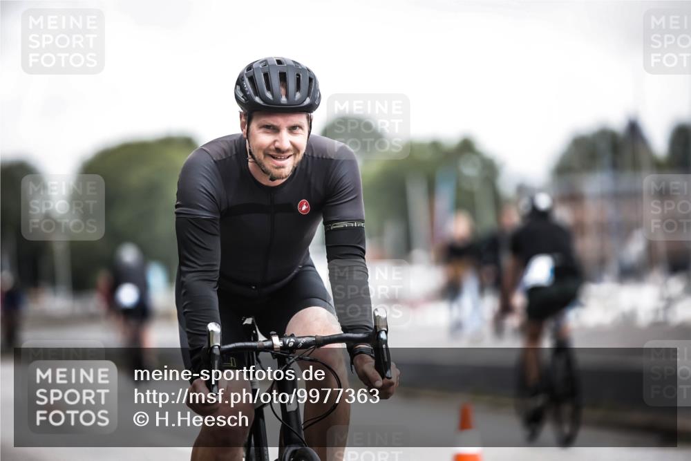 16.08.2026 - KN Förde Triathlon 2026 H.Heesch http://msf.ph/oto/9977363 16.08.2026 11:21:47 Radfahren 342, 365, 372, 377, 391 meine-sportfotos.de