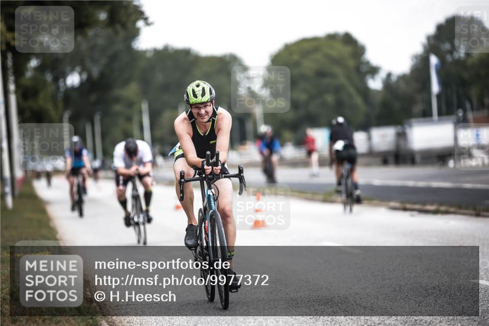 16.08.2026 - KN Förde Triathlon 2026 H.Heesch http://msf.ph/oto/9977372 16.08.2026 11:21:49 Radfahren 342, 365, 372, 377, 391 meine-sportfotos.de