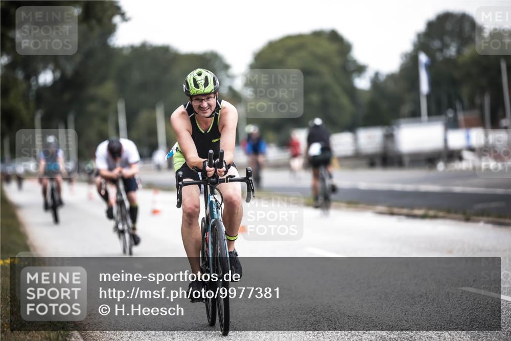 16.08.2026 - KN Förde Triathlon 2026 H.Heesch http://msf.ph/oto/9977381 16.08.2026 11:21:50 Radfahren 372, 391, 438 meine-sportfotos.de