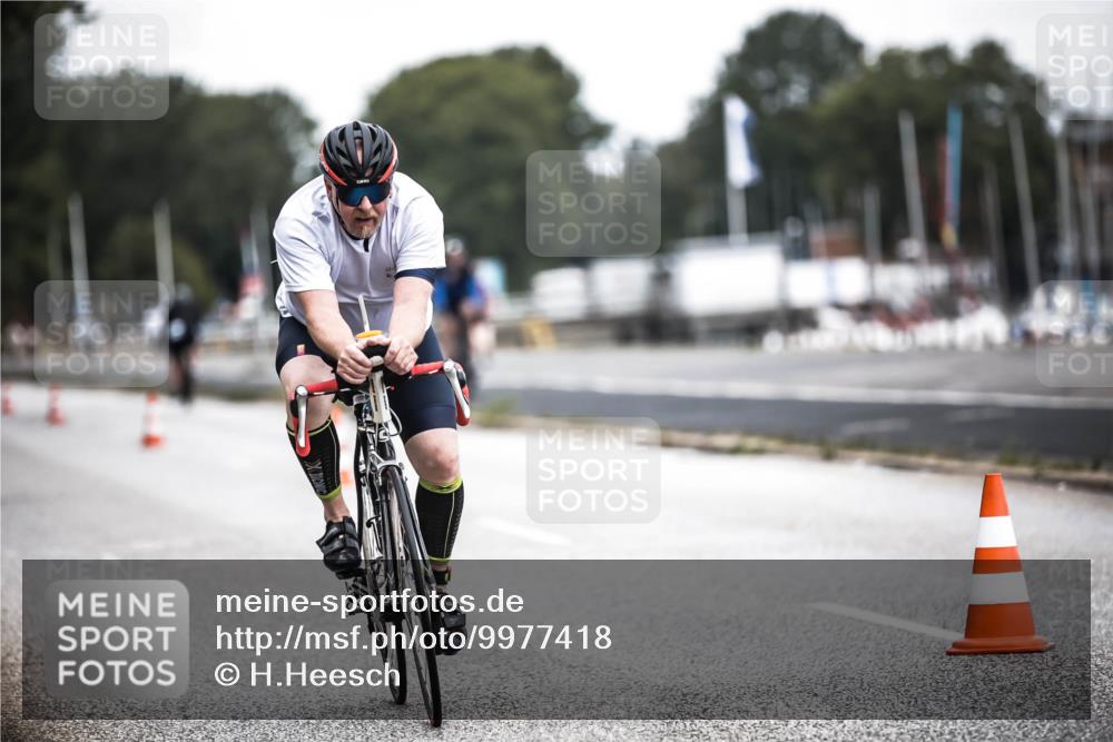 16.08.2026 - KN Förde Triathlon 2026 H.Heesch http://msf.ph/oto/9977418 16.08.2026 11:21:51 Radfahren 372, 391, 438 meine-sportfotos.de