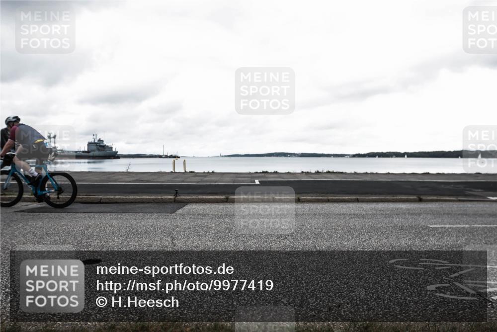 16.08.2026 - KN Förde Triathlon 2026 H.Heesch http://msf.ph/oto/9977419 16.08.2026 11:45:05 Radfahren 438, 439 meine-sportfotos.de