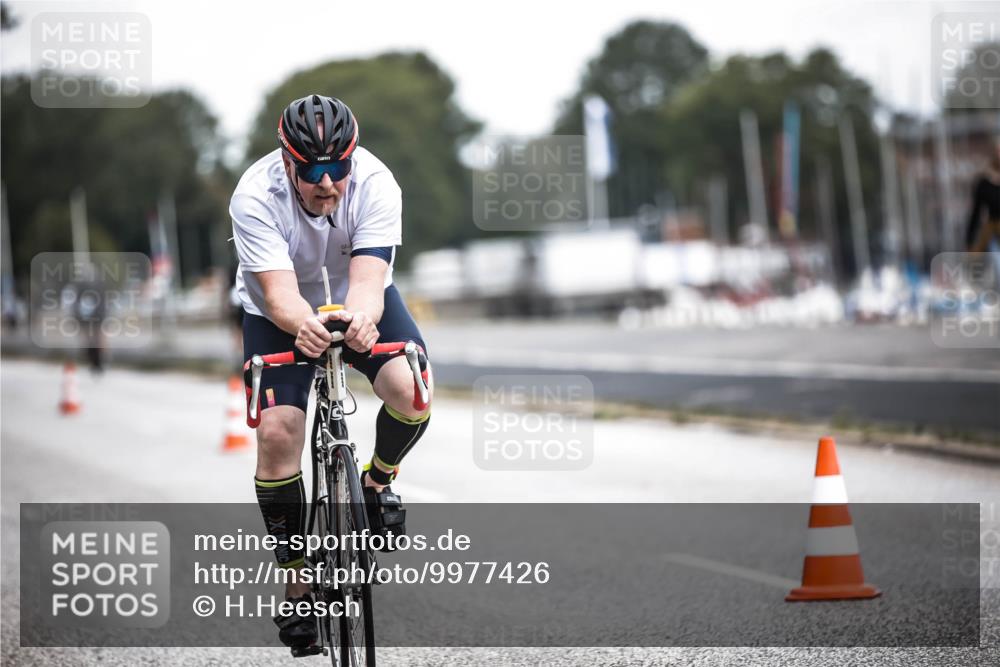 16.08.2026 - KN Förde Triathlon 2026 H.Heesch http://msf.ph/oto/9977426 16.08.2026 11:21:52 Radfahren 372, 391, 438 meine-sportfotos.de
