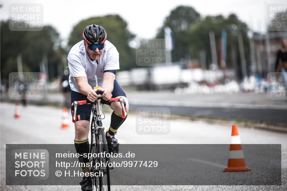 16.08.2026 - KN Förde Triathlon 2026 H.Heesch http://msf.ph/oto/9977429 16.08.2026 11:21:52 Radfahren 372, 391, 438 meine-sportfotos.de