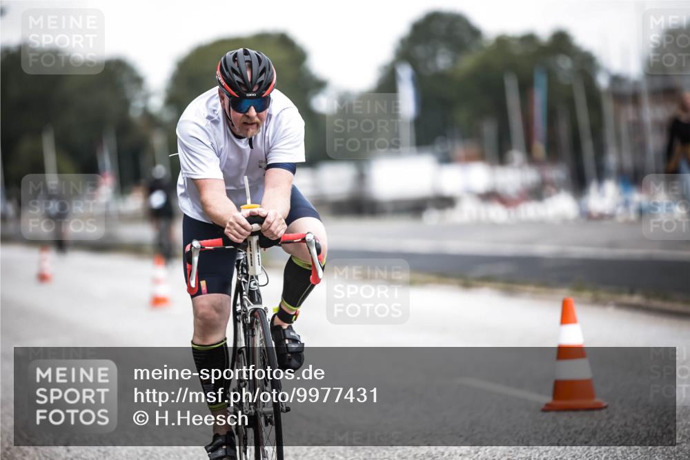 16.08.2026 - KN Förde Triathlon 2026 H.Heesch http://msf.ph/oto/9977431 16.08.2026 11:21:52 Radfahren 372, 391, 438 meine-sportfotos.de