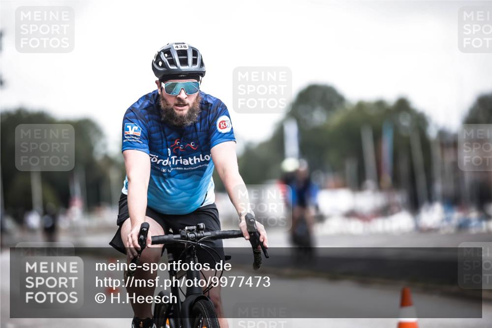 16.08.2026 - KN Förde Triathlon 2026 H.Heesch http://msf.ph/oto/9977473 16.08.2026 11:21:55 Radfahren 391, 438 meine-sportfotos.de