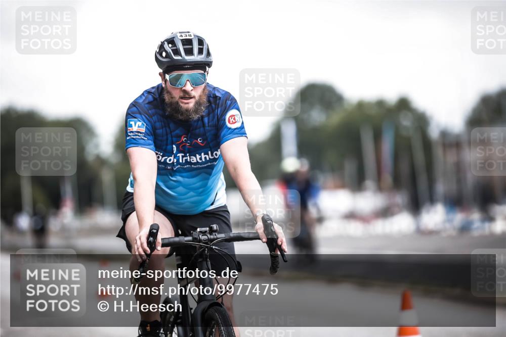 16.08.2026 - KN Förde Triathlon 2026 H.Heesch http://msf.ph/oto/9977475 16.08.2026 11:21:55 Radfahren 391, 438 meine-sportfotos.de