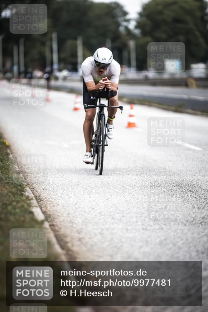 16.08.2026 - KN Förde Triathlon 2026 H.Heesch http://msf.ph/oto/9977481 16.08.2026 11:22:02 Radfahren 340, 376, 393, 401 meine-sportfotos.de