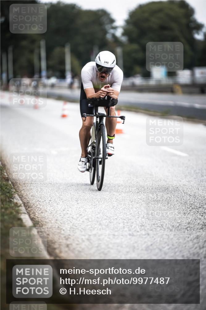 16.08.2026 - KN Förde Triathlon 2026 H.Heesch http://msf.ph/oto/9977487 16.08.2026 11:22:02 Radfahren 340, 376, 393, 401 meine-sportfotos.de