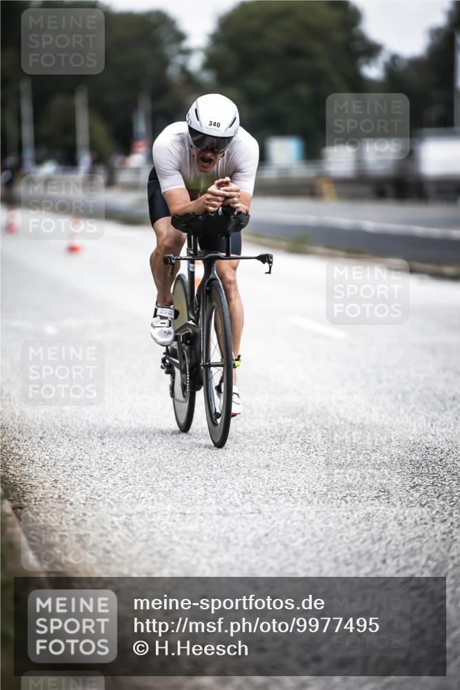 16.08.2026 - KN Förde Triathlon 2026 H.Heesch http://msf.ph/oto/9977495 16.08.2026 11:22:02 Radfahren 340, 376, 393, 401 meine-sportfotos.de