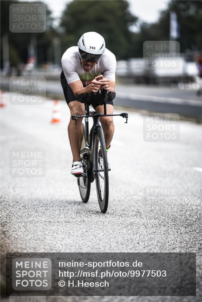 16.08.2026 - KN Förde Triathlon 2026 H.Heesch http://msf.ph/oto/9977503 16.08.2026 11:22:02 Radfahren 340, 376, 393, 401 meine-sportfotos.de