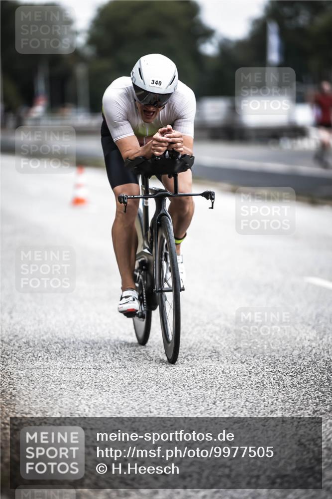 16.08.2026 - KN Förde Triathlon 2026 H.Heesch http://msf.ph/oto/9977505 16.08.2026 11:22:02 Radfahren 340, 376, 393, 401 meine-sportfotos.de