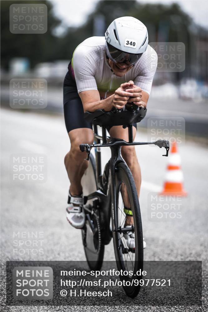 16.08.2026 - KN Förde Triathlon 2026 H.Heesch http://msf.ph/oto/9977521 16.08.2026 11:22:02 Radfahren 340, 376, 393, 401 meine-sportfotos.de