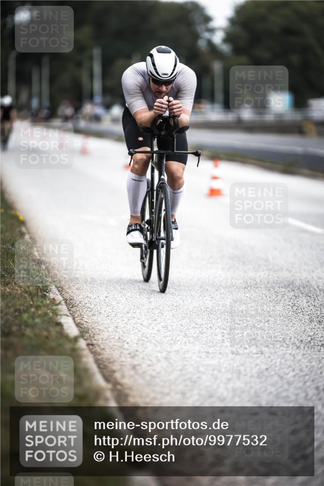 16.08.2026 - KN Förde Triathlon 2026 H.Heesch http://msf.ph/oto/9977532 16.08.2026 11:22:10 Radfahren 321 meine-sportfotos.de