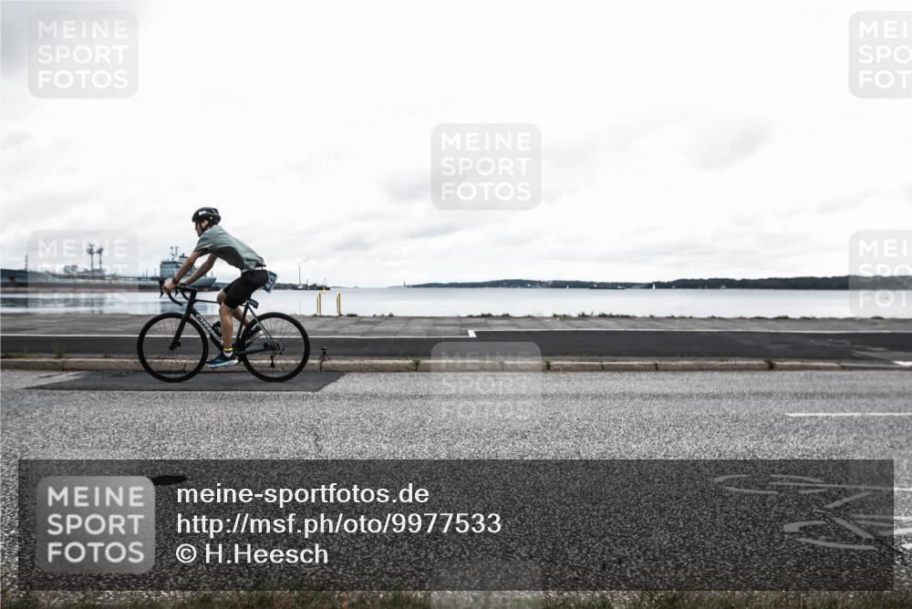 16.08.2026 - KN Förde Triathlon 2026 H.Heesch http://msf.ph/oto/9977533 16.08.2026 11:51:29 Radfahren  meine-sportfotos.de