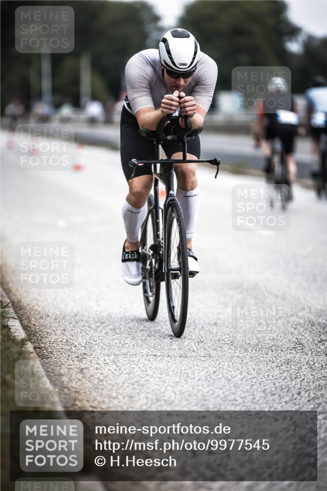 16.08.2026 - KN Förde Triathlon 2026 H.Heesch http://msf.ph/oto/9977545 16.08.2026 11:22:10 Radfahren 321 meine-sportfotos.de