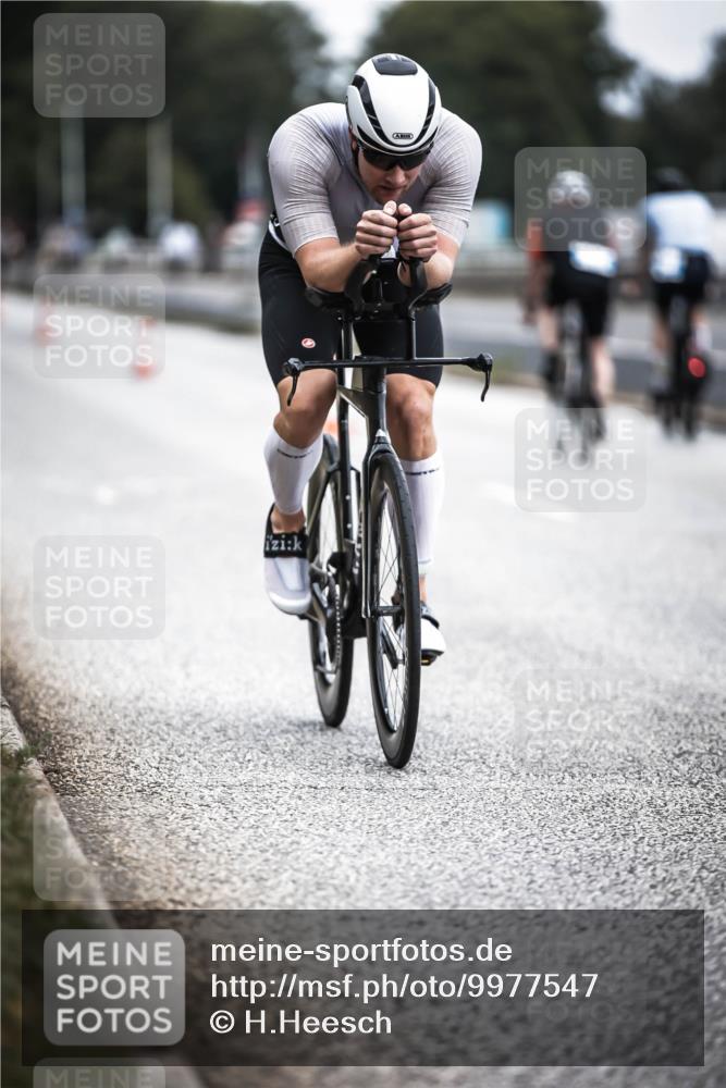 16.08.2026 - KN Förde Triathlon 2026 H.Heesch http://msf.ph/oto/9977547 16.08.2026 11:22:10 Radfahren 321 meine-sportfotos.de