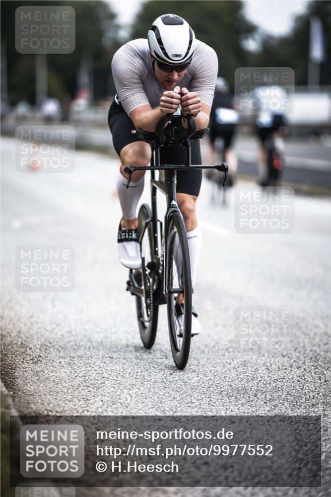 16.08.2026 - KN Förde Triathlon 2026 H.Heesch http://msf.ph/oto/9977552 16.08.2026 11:22:10 Radfahren 321 meine-sportfotos.de