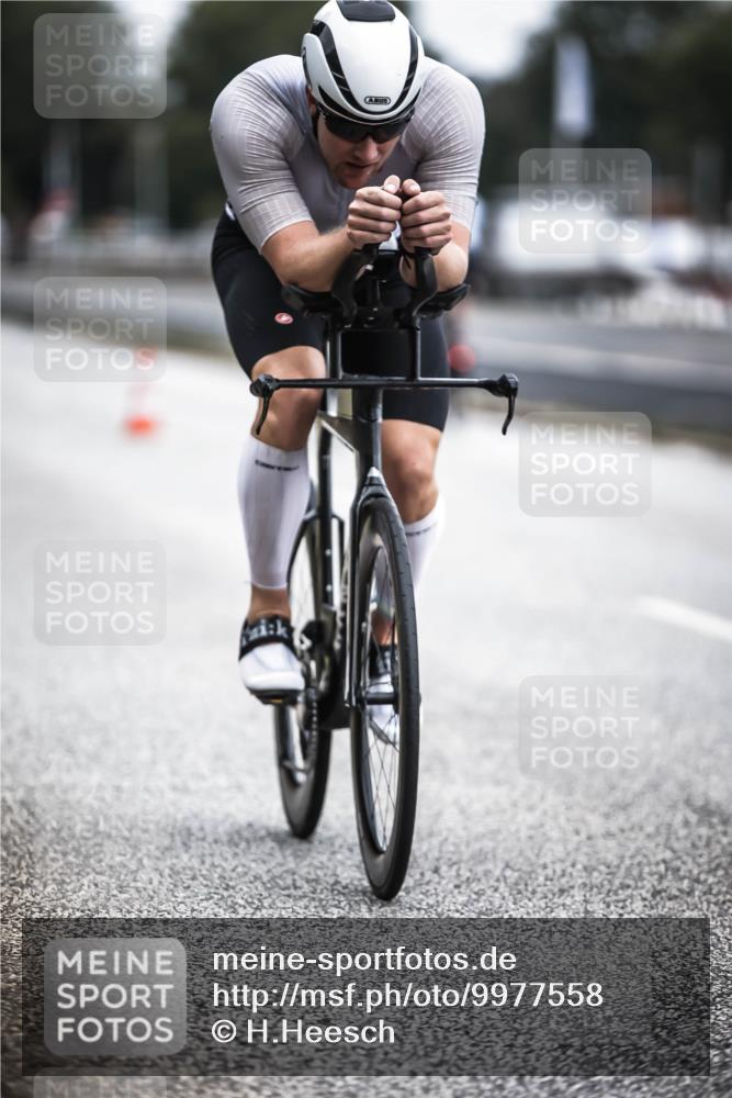 16.08.2026 - KN Förde Triathlon 2026 H.Heesch http://msf.ph/oto/9977558 16.08.2026 11:22:10 Radfahren 321 meine-sportfotos.de