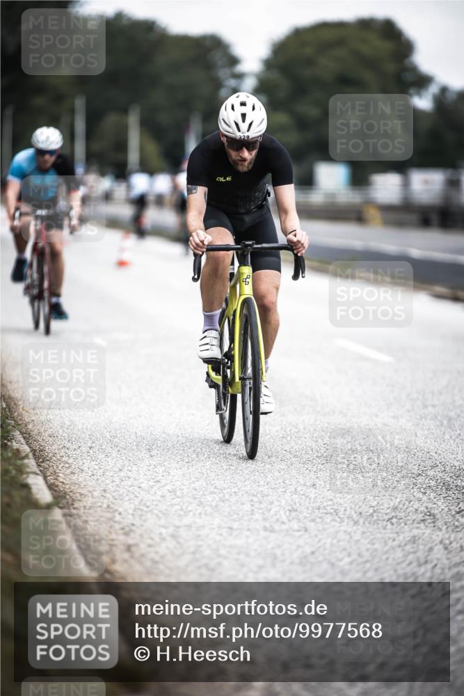 16.08.2026 - KN Förde Triathlon 2026 H.Heesch http://msf.ph/oto/9977568 16.08.2026 11:22:16 Radfahren 329, 375, 397, 400 meine-sportfotos.de