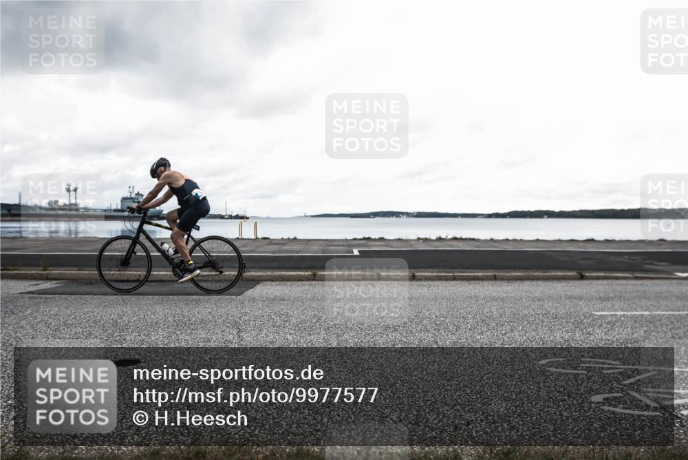 16.08.2026 - KN Förde Triathlon 2026 H.Heesch http://msf.ph/oto/9977577 16.08.2026 11:57:40 Radfahren  meine-sportfotos.de