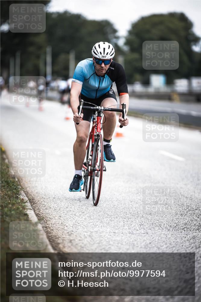 16.08.2026 - KN Förde Triathlon 2026 H.Heesch http://msf.ph/oto/9977594 16.08.2026 11:22:17 Radfahren 329, 375, 397, 400 meine-sportfotos.de