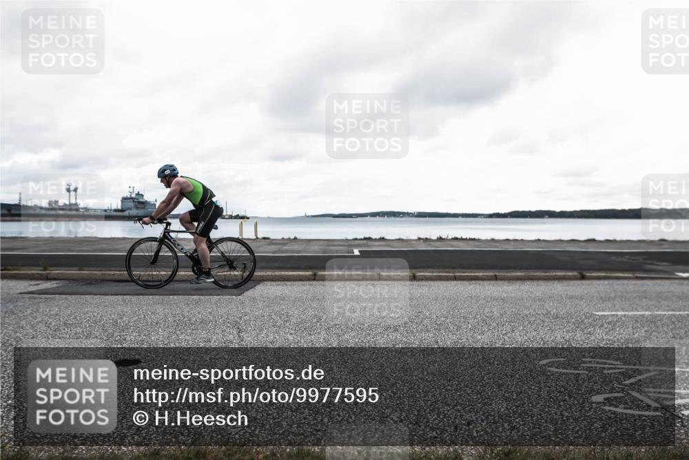 16.08.2026 - KN Förde Triathlon 2026 H.Heesch http://msf.ph/oto/9977595 16.08.2026 12:00:57 Radfahren  meine-sportfotos.de