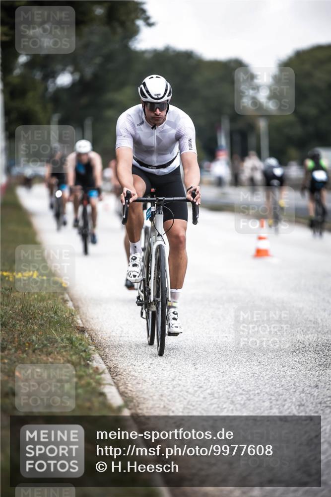 16.08.2026 - KN Förde Triathlon 2026 H.Heesch http://msf.ph/oto/9977608 16.08.2026 11:22:28 Radfahren 307, 315, 325, 368, 369, 389, 409, 415 meine-sportfotos.de